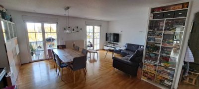 PROVISIONSFREI: Großzügige, helle 4-Zimmer-Wohnung mit großem Balkon in Toplage
