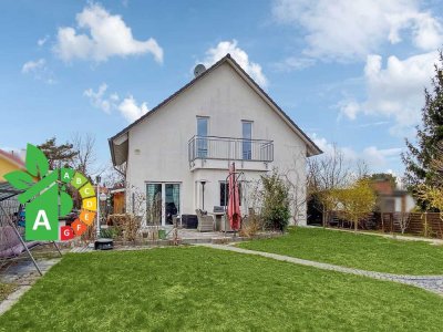 Bezugsfrei ab September! Einfamilienhaus auf großem, sonnigem Grundstück in Schulzendorf bei Berlin