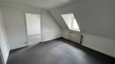 Übergangswohnung bis max. Jun26: Zentrale, ruhige 2ZKDB (Dachgeschoss) im Krefelder Dichterviertel