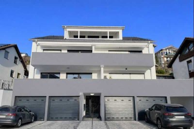 Neuwertige 3,5-Zimmer-Wohnung im 1. OG mit Balkon in Meersburg