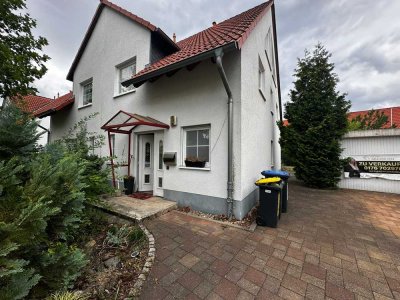 1a-Lage in Heide-Süd: großzügiges Reihenhaus mit Einbauküche, Terrasse und großem Garten