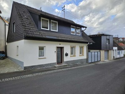Willkommen im Herzen von Burgpreppach: 
Neues Haus in alten Look!