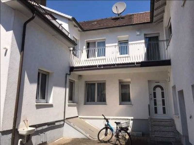 Große Wohnung mit ausgebautem Dachgeschoss freut sich auf neue Mieter!