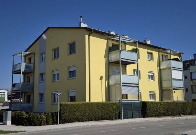 ATTRAKTIVE 3-ZIMMER-WOHNUNG MIT BALKON UND KFZ-ABSTELLPLATZ
