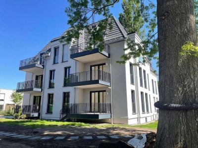 * besonders Wohnen im Dachgeschoss mit Wintergarten u. Klimaanlage * 6370 *