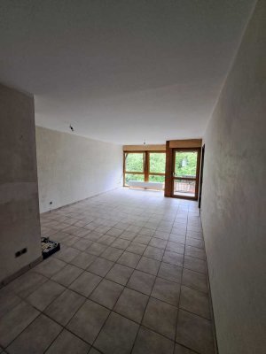 Stilvolle 4-Zimmer-Wohnung mit Terrasse und Garten in Auenwald