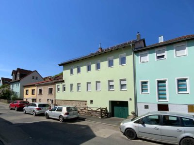 Neu sanierte 5-Raum-Maisonette-Wohnung in Stadtrandlage in Meiningen zu vermieten