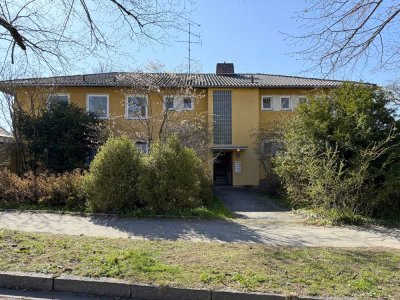 Großzügige und ruhige 4-Zimmer-Wohnung mit Terrasse und Garten in München Obermenzing