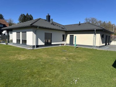 Leben, wo andere Urlaub machen I  Exklusiver Bungalow, dem es an nichts fehlt