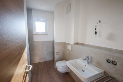 NEUBAUTRAUM! 3 Zimmer-Wohnung mit Balkon und Arbeitsnische in Toplage von Dachau
