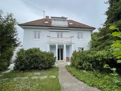 Helle Wohnung mit 3 Zimmern in 81247 Obermenzing Karwinskistrasse