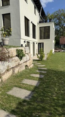 Großzügige 2-Zimmer-Wohnung mit Smart Home, Ausblick & Rundum-sorglos-Nebenkosten