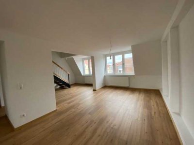 Exklusive 4-Zi.-Loft Maisonette – offen, hell, mit traumhafter Süd-Dachterrasse in Khe-Südweststadt