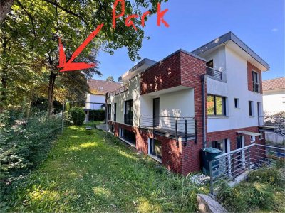 Erstbezug nach Sanierung - Wohnung am Park mit Garten, Terrasse, Stellplatz