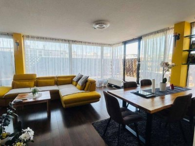 ** 100m² Dachterrasse ** großzügige Dachgeschosswohnung