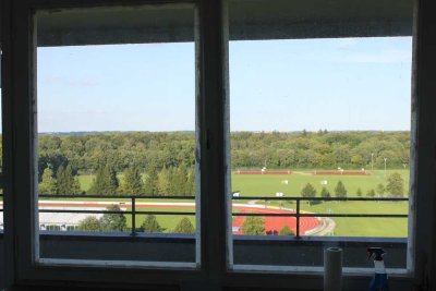 Kurzfristig ab 01.07.26: helle 2-Zimmer-Wohnung auf Zeit mit Weitblick nahe Siebentischwald und B17