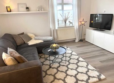 2,5 Zimmerwohnung im Villenviertel | großer Balkon | Einbauküche