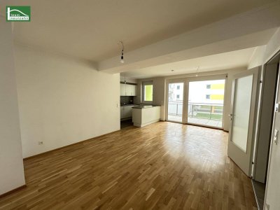 Innenhof-Wohnung im Markhof mit großem Balkon nahe S-Bahn und Schwechat Zentrum! GEMEINSCHAFTLICHE DACHTERRASSE!