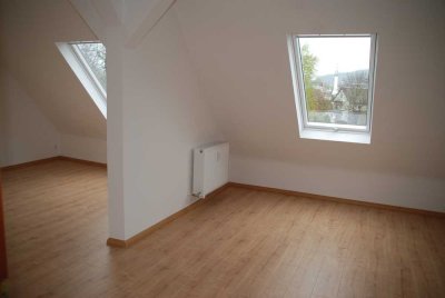 Freundliche, helle 3-Zimmer-Dachgeschosswohnung in Schorndorf