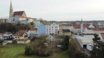 Kapitalanlage gesucht? Gefunden!
Vermietete Dachgeschosswohnung in zentraler Lage in Neuötting