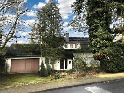 Freistehendes Einfamilienhaus mit Sanierungsbedarf in gesuchter Lage