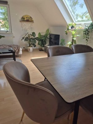 Möblierte 3-Zimmer Wohnung zur Untermiete in Degerloch (August - Februar)