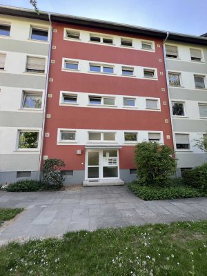 Stilvolle, vollständig renovierte 3-Raum-Wohnung mit gehobener Innenausstattung mit EBK in Ingelheim