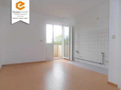 Sonnige 2-Raumwohnung mit Blick ins Grün & Tageslichtbad!