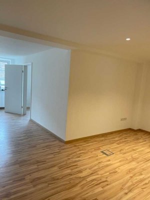 Moderne 2-Zimmer-Wohnung im 2.OG zu vermieten