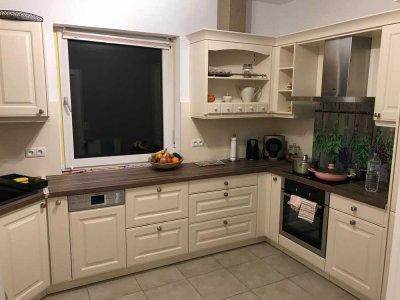 Teilmöblierte 3-Zimmer-Wohnung mit Balkon, Wintergarten und Garage in Neuhäusel (Westerwald)