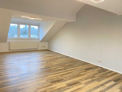 Helle 3-Zimmer-DG-Wohnung mit Einbauküche in Kaiserslautern