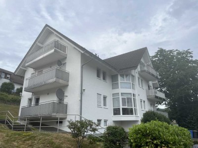 Schöne Aussicht und angenehmer Wohnkomfort in Breidenbach