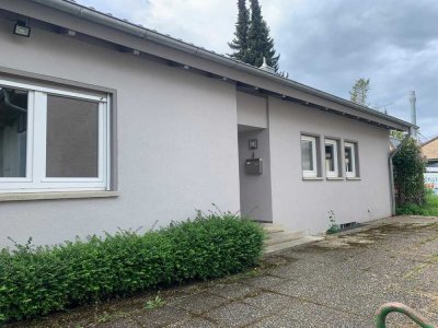 Freundliches und modernisiertes 4-Zimmer-Einfamilienhaus mit EBK in Heilbronn Sontheim