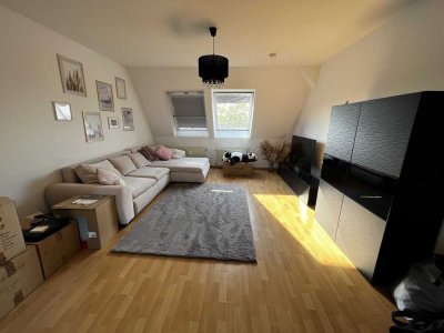 Gepflegte Dachgeschosswohnung mit sonniger Terrasse