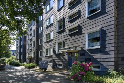 Familienwohnung! 4-Zimmer-Wohnung mit Balkon in Mönchengladbach Wickrath-Mitte