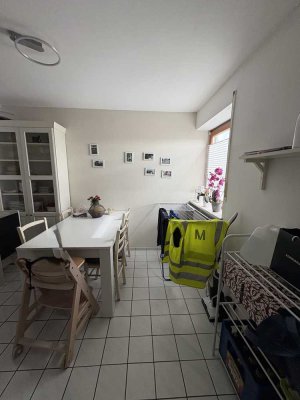 Helle 2-Zimmer-Dachgeschosswohnung in Karlsfeld
