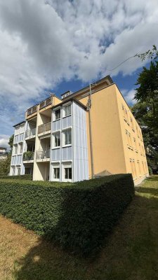 Traumhafte 2-Zimmer Wohnung mit großem Garten und Terasse
