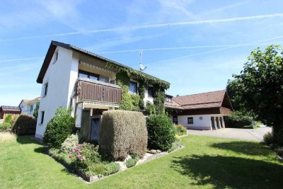 Großes Einfamilienhaus mit Einliegerwohnung in ruhiger Lage