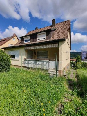 1-2 Familienhaus zum Sanieren oder Neubebauung, Traumlage mit Aussicht