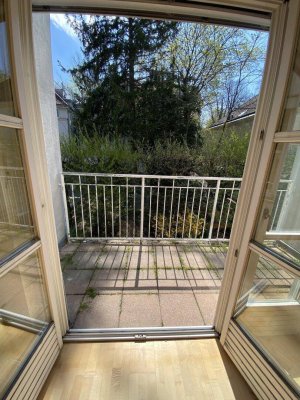 Dornbach - helle,großzügige 3 Zimmer Wohnung mit Balkon