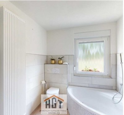 Vollständig renovierte 3-Zimmer-Terrassenwohnung mit Balkon und EBK in Oberderdingen