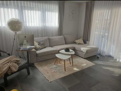 Moderne 4-Zimmer-Erdgeschosswohnung mit Terrasse, Tunnel-Kamin, Einbauküche u.v.m.