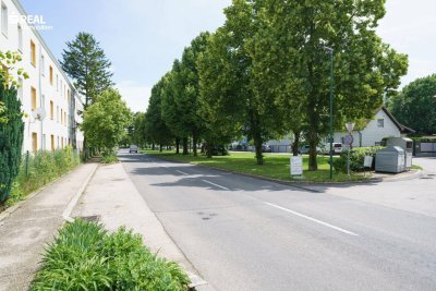 Frisch sanierte Wohnung perfekt zum Vermieten - 43m², 2 Zi, im EG mit 2 Parkplätzen im Innenhof!