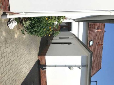 Total Zentral: Ideal f. Pendler-Wochenendfahrer !! Gemütl. 2-Zi.-EG-Singlewhg. m. EBK