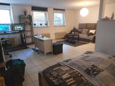 Singlewohnung im Musikantenviertel !!!