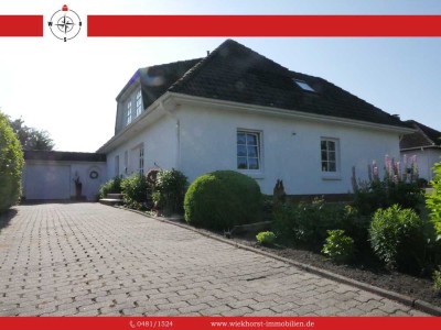 Ein Traum in Weiß mit Rosengarten in Tellingstedt