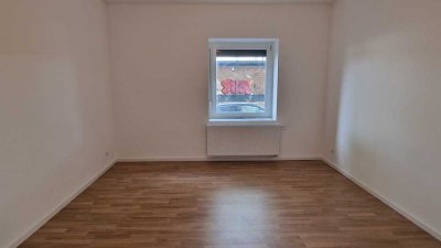 Sanierte 3-Zi-EG Wohnung mit gr. Wohnküche, Gäste-WC nahe Rethelstraße