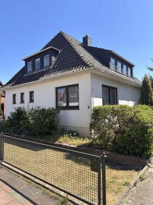 Geräumiges, preiswertes 6-Zimmer-Einfamilienhaus in Lilienthal