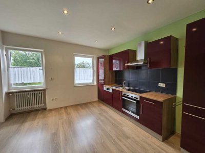 ... Chique und preiswerte 3-Zi-Whg mit 90m² Wfl. und EBK, Balkon, Garage nahe Ampfing ...