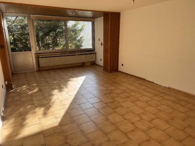 Familienfreundliche Drei- bis Vier-Zimmer-Eigentumswohnung in Köln Neubrück